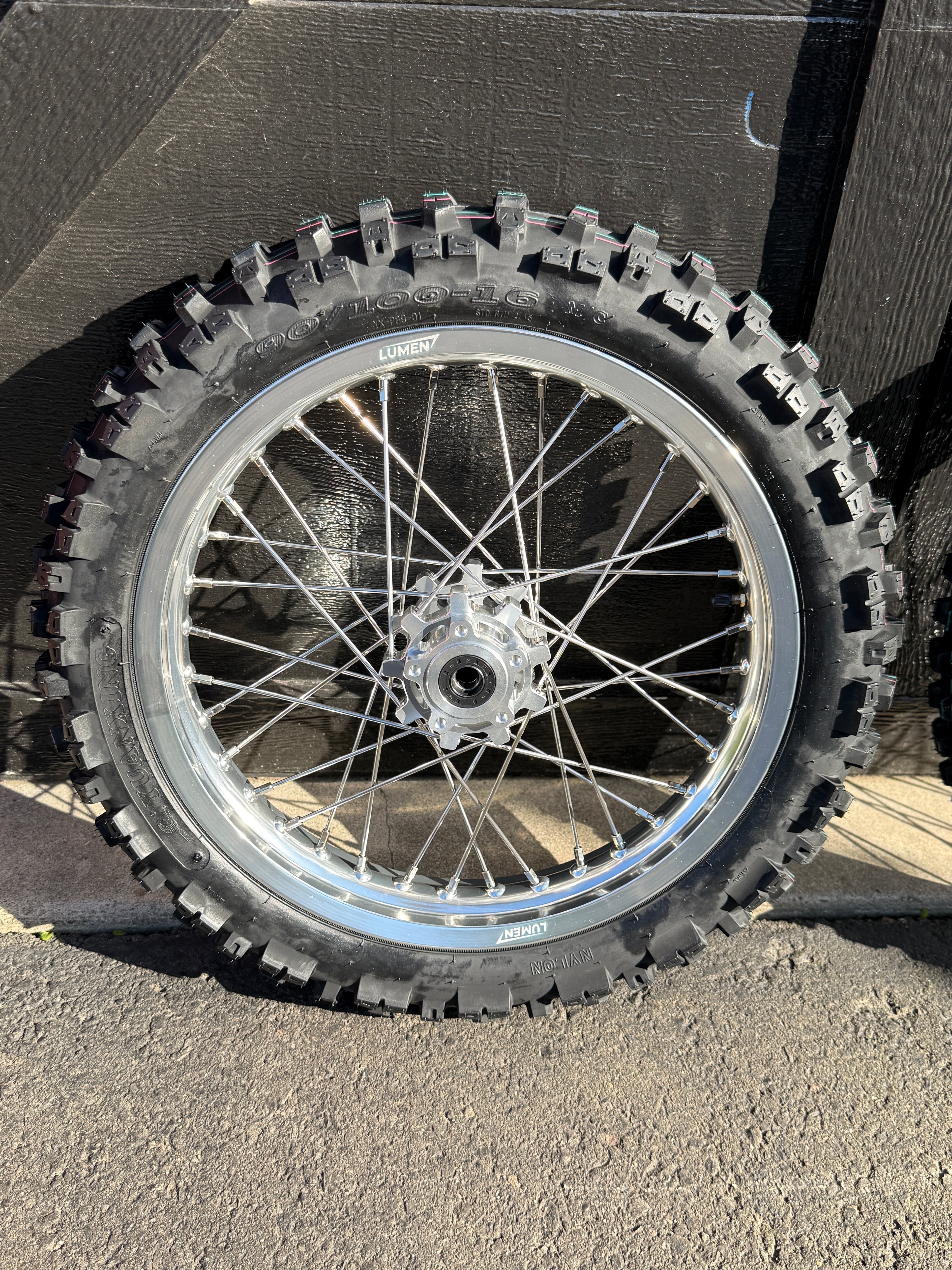 Lumen Racing 16/19 Light Bee/Eride Pro Wheelset With PREINSTALLED Dirt Tires! [CUSTOMIZABLE]